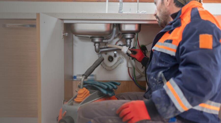 Professional sink repair in Maud, OK
